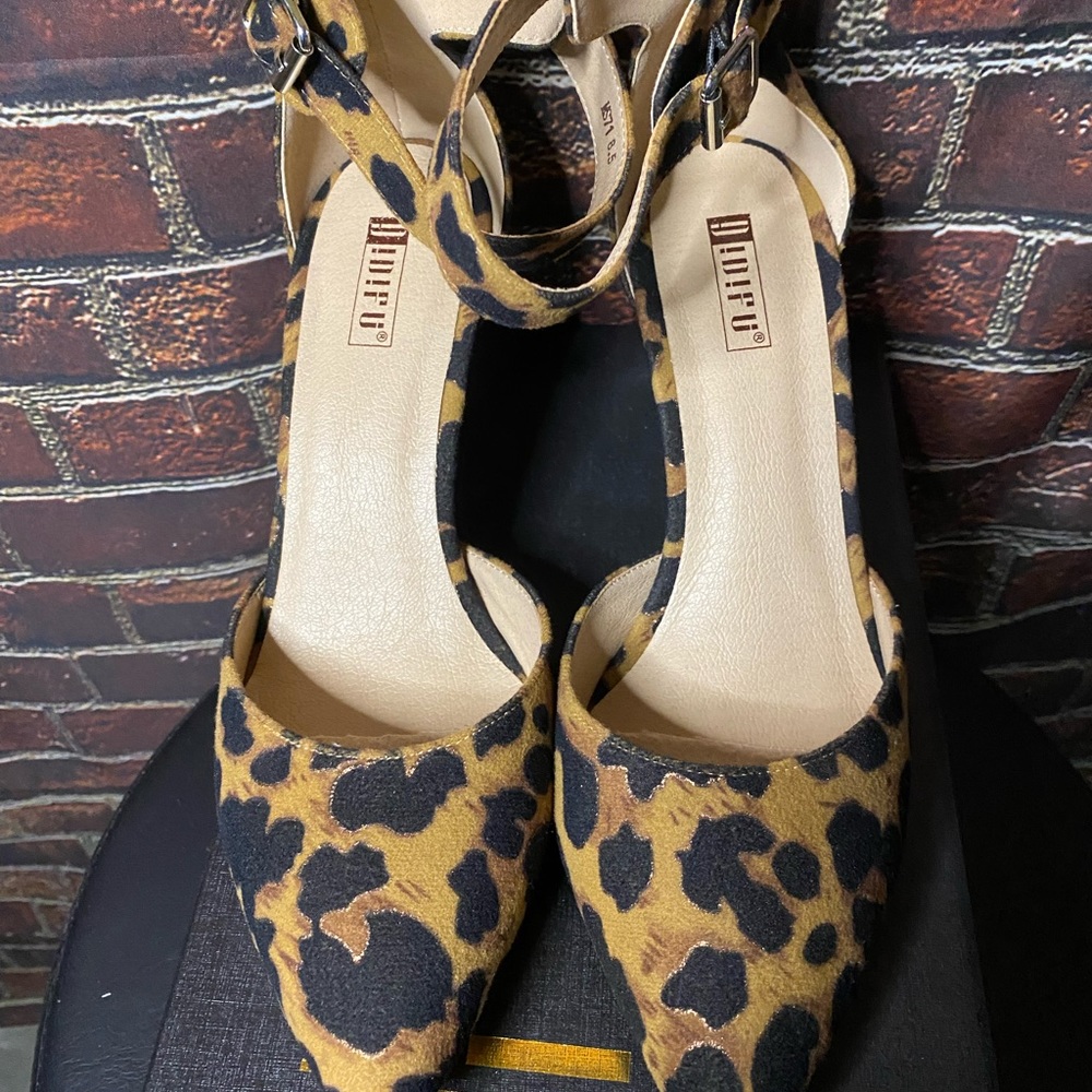 Fabulous Leopard Heels Sz 8.5
